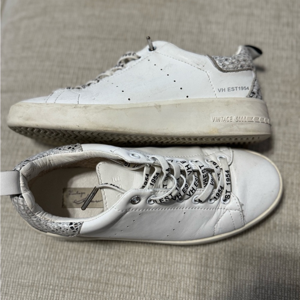 Vintage Havana White and Gray Sneakers
